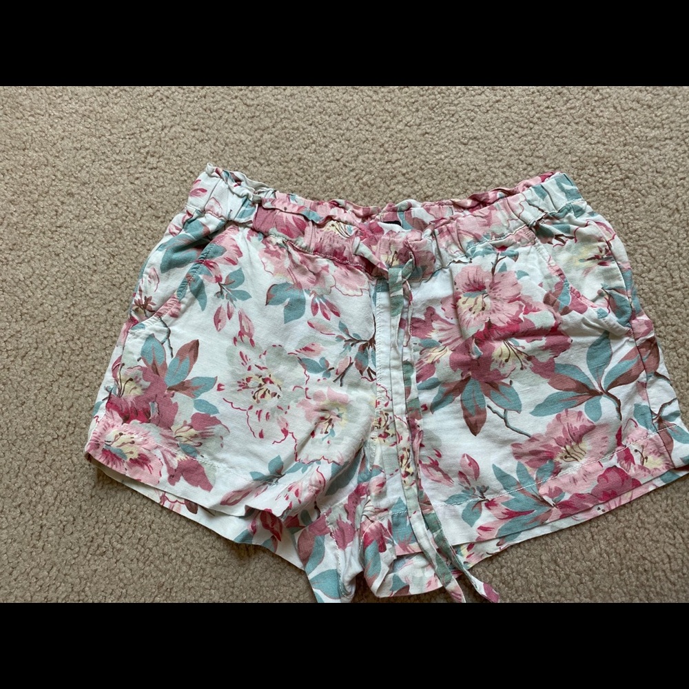 pretty floral shorts